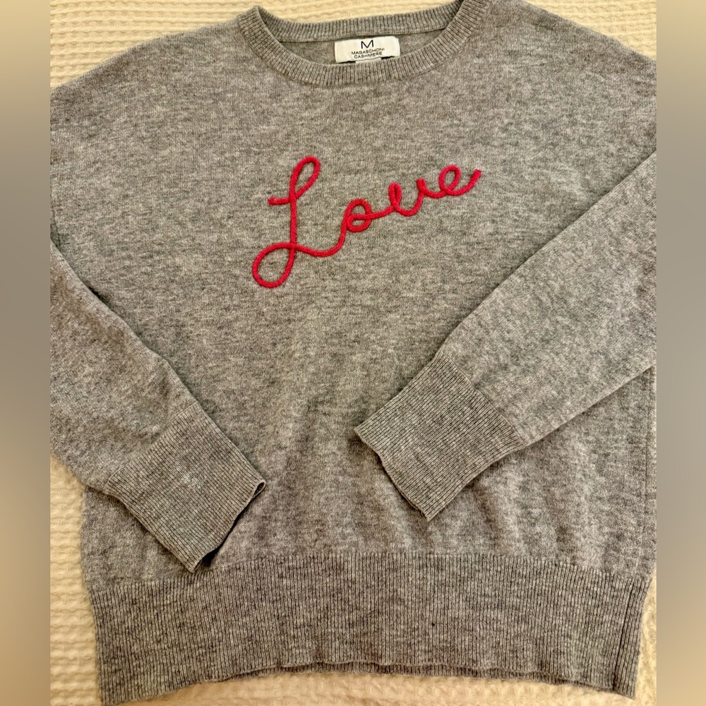 Magaschoni 100% cashmere crewneck sweater in heather gray